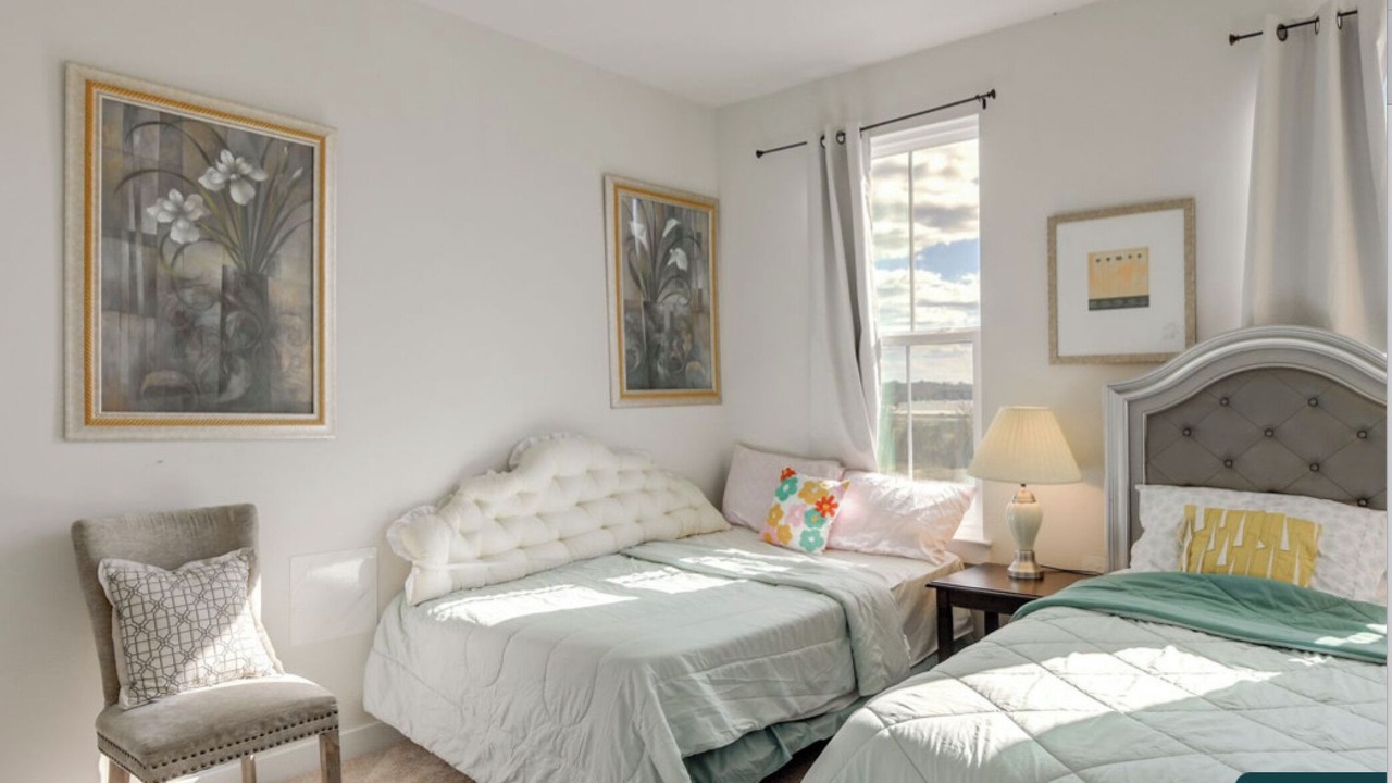 Photo of Bedroom in Laurel