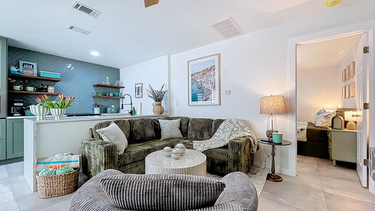 Photo of Livingroom in Bradenton Beach