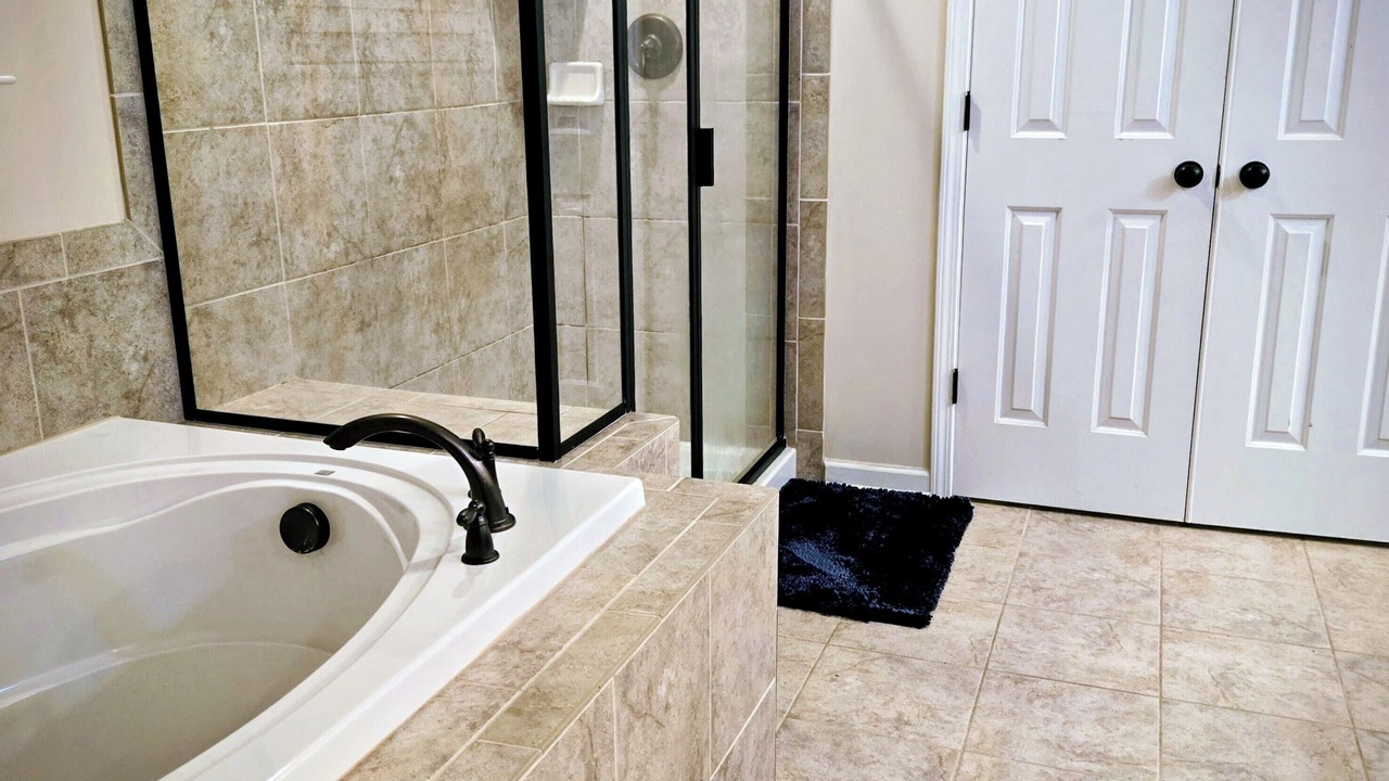 Photo of Bathroom in Apex