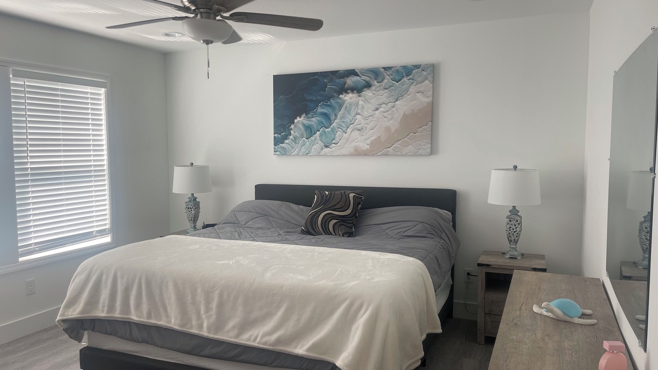 Photo of Bedroom in Midtown