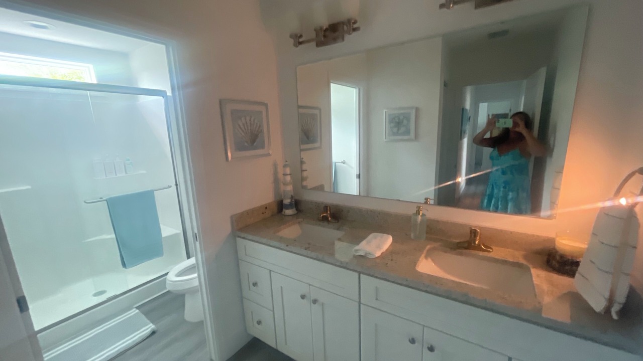 Photo of Bathroom in Midtown