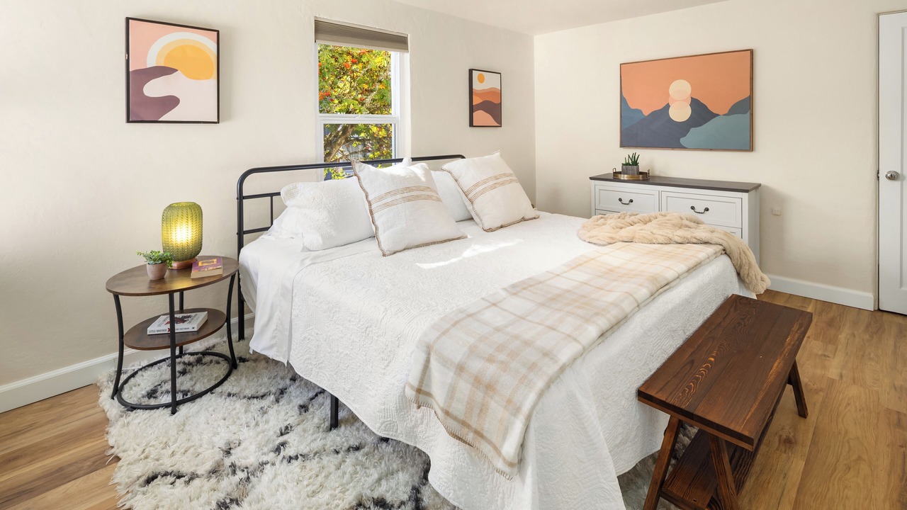 Photo of Bedroom in Bitter Lake