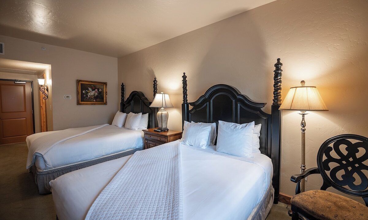 Photo of Bedroom in Midway
