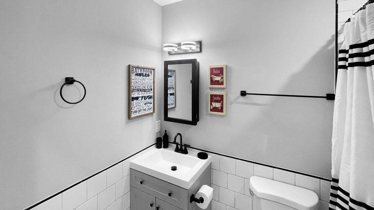 Photo of Bathroom in Downtown Baltimore