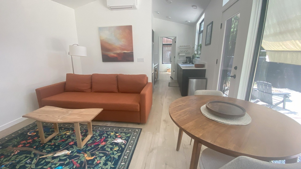 Photo of Livingroom in Bitter Lake