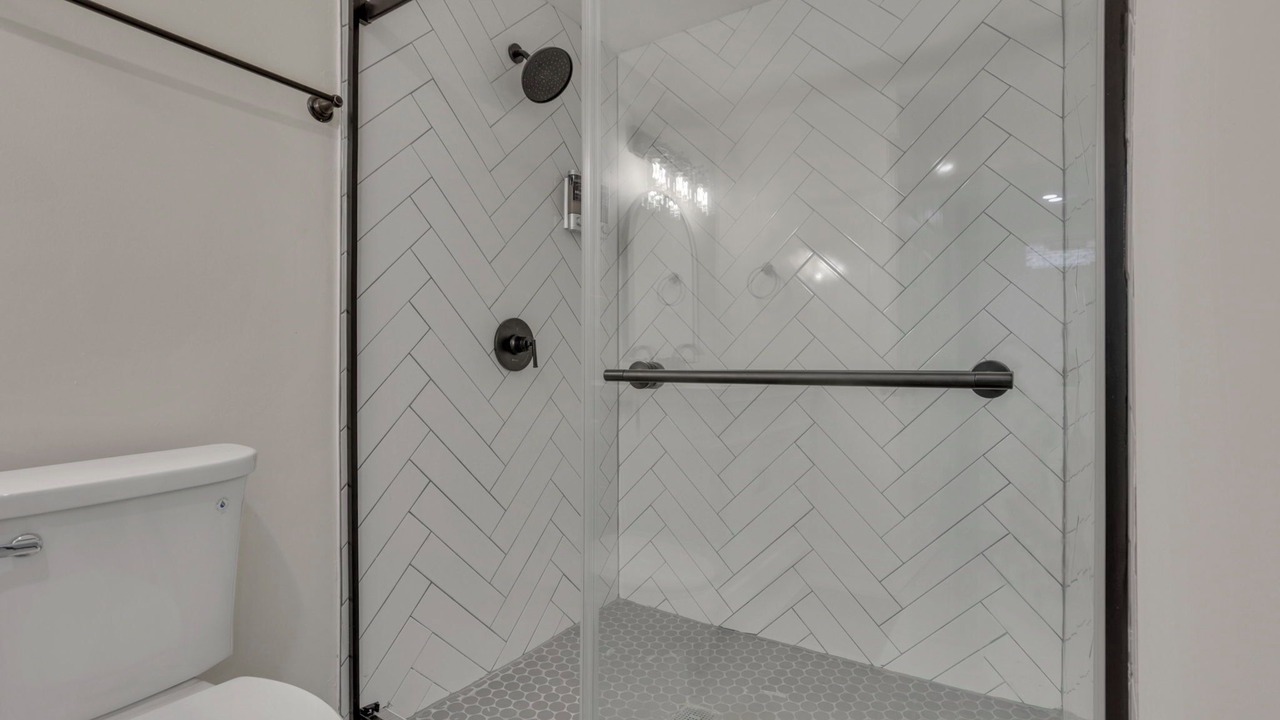 Photo of Bathroom in Canal Winchester