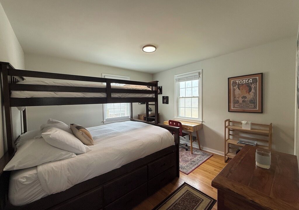 Photo of Bedroom in West Riverdale