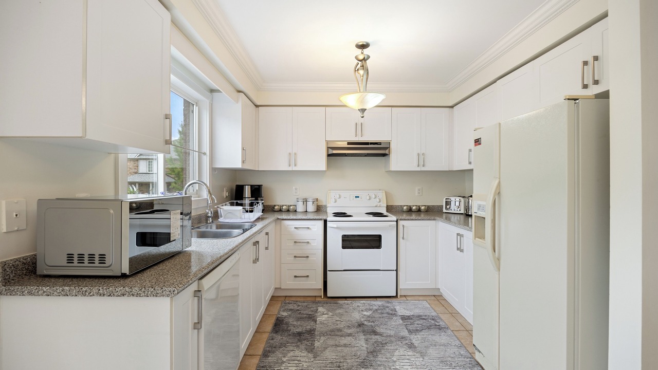 Photo of Kitchen in Bayview Glen