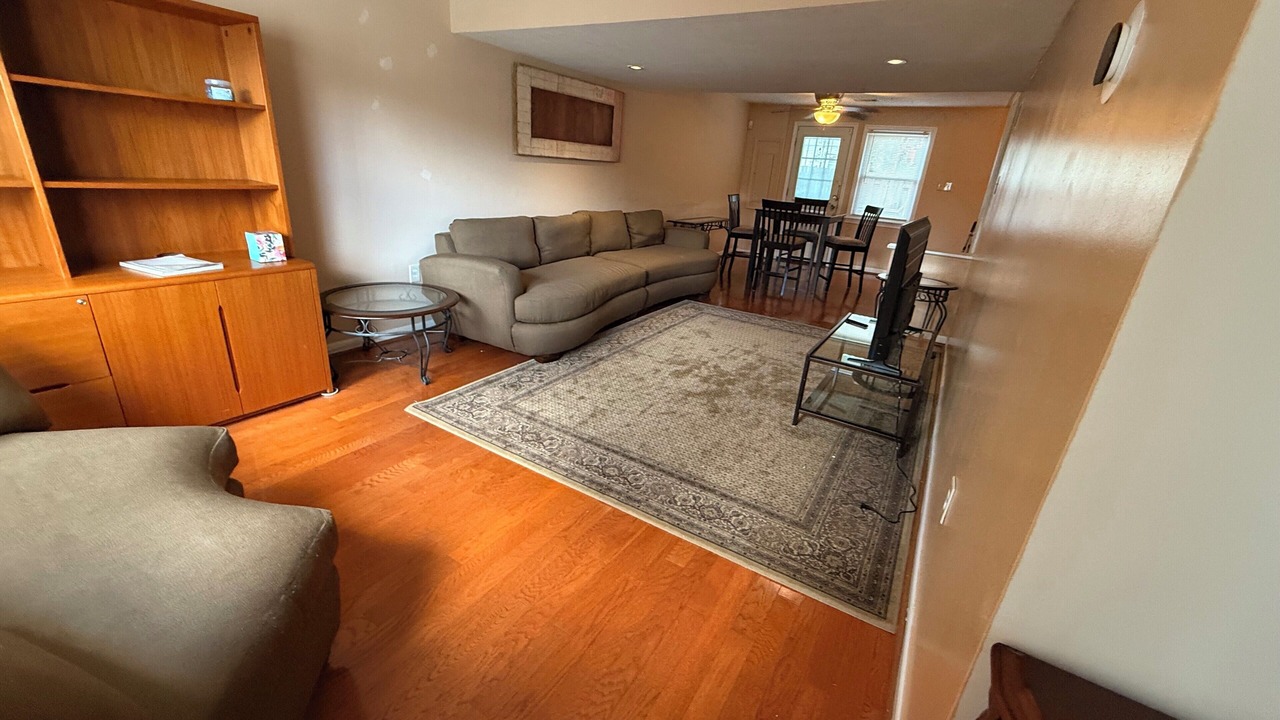 Photo of Livingroom in Fort Washington