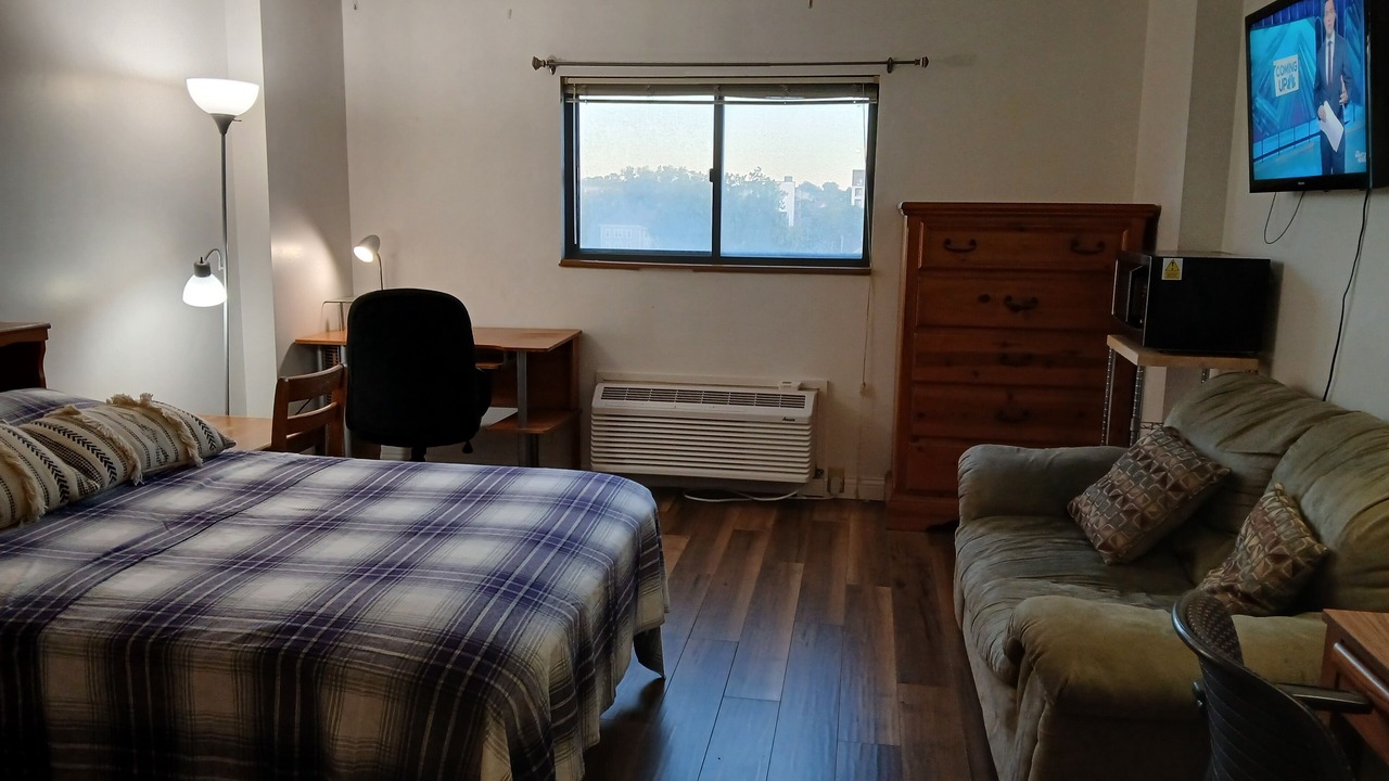 Photo of Bedroom in Old North Columbus