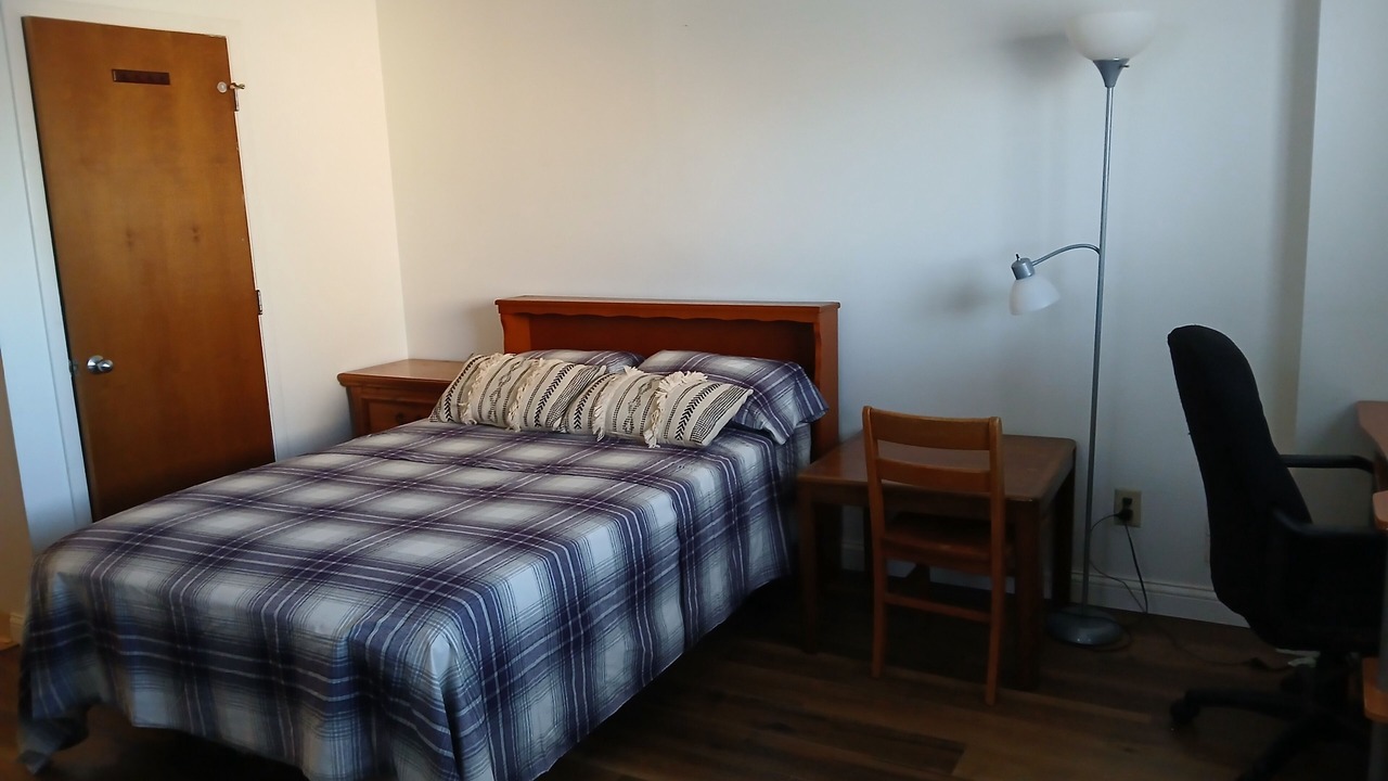 Photo of Bedroom in Old North Columbus