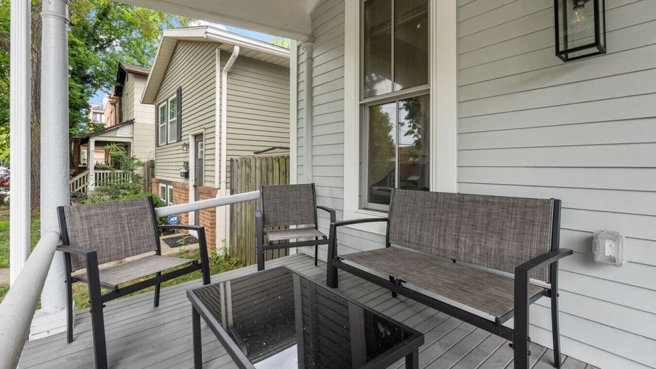 Photo of Patio Balcony in Victorian Village
