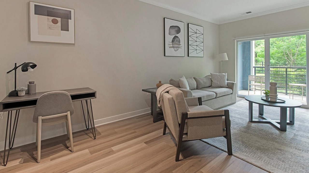 Photo of Livingroom in Chillum