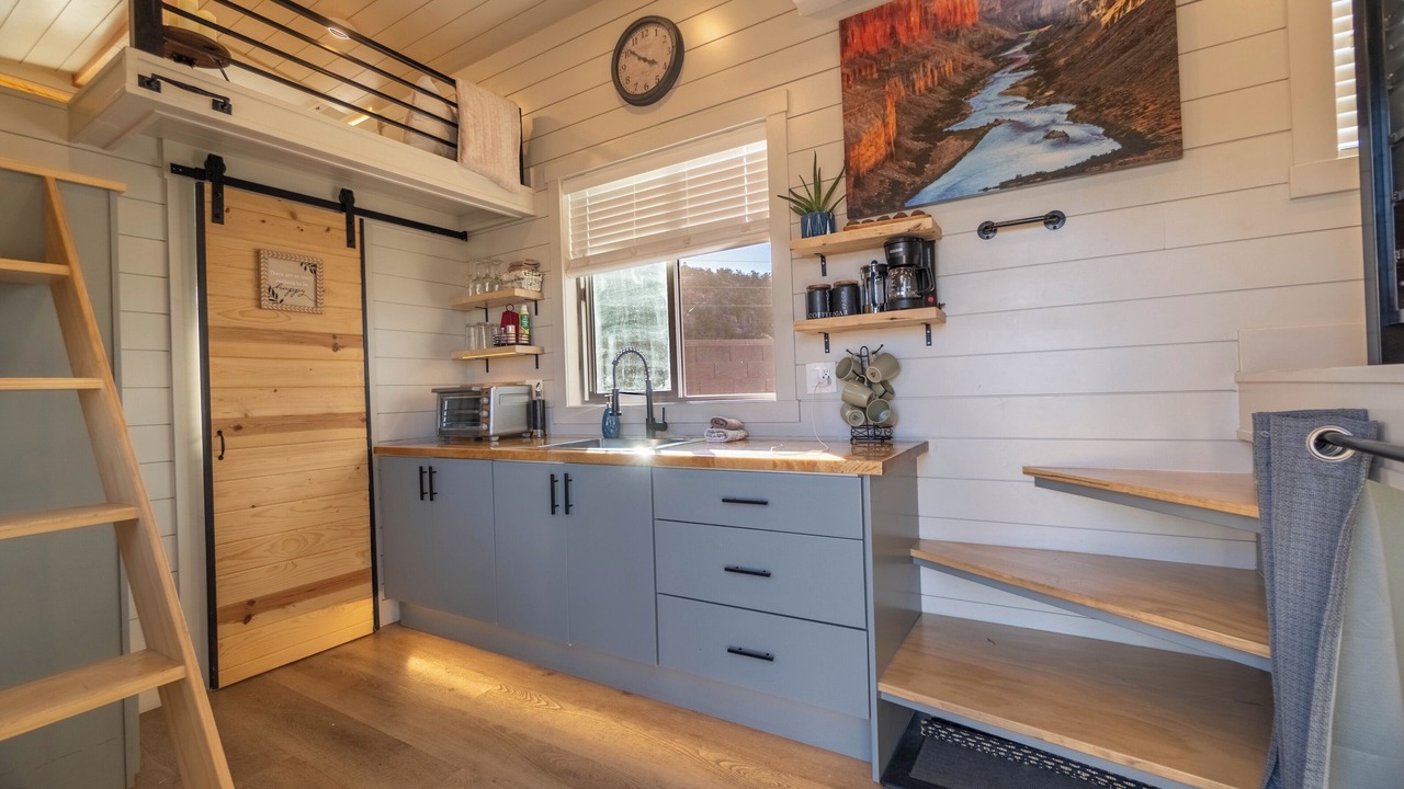 Photo of Others in Apple Valley