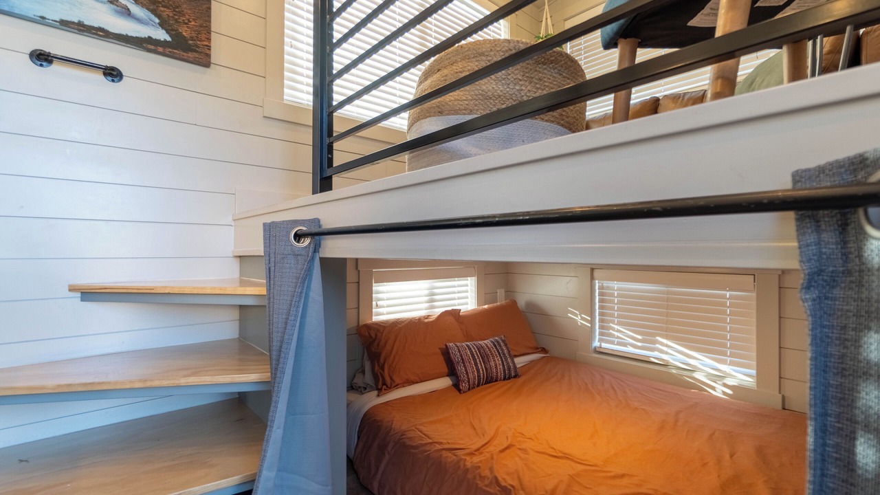 Photo of Bedroom in Apple Valley