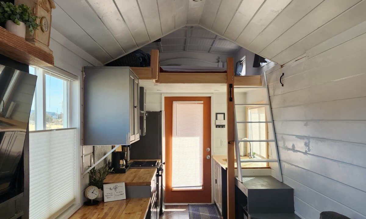 Photo of Livingroom in Apple Valley