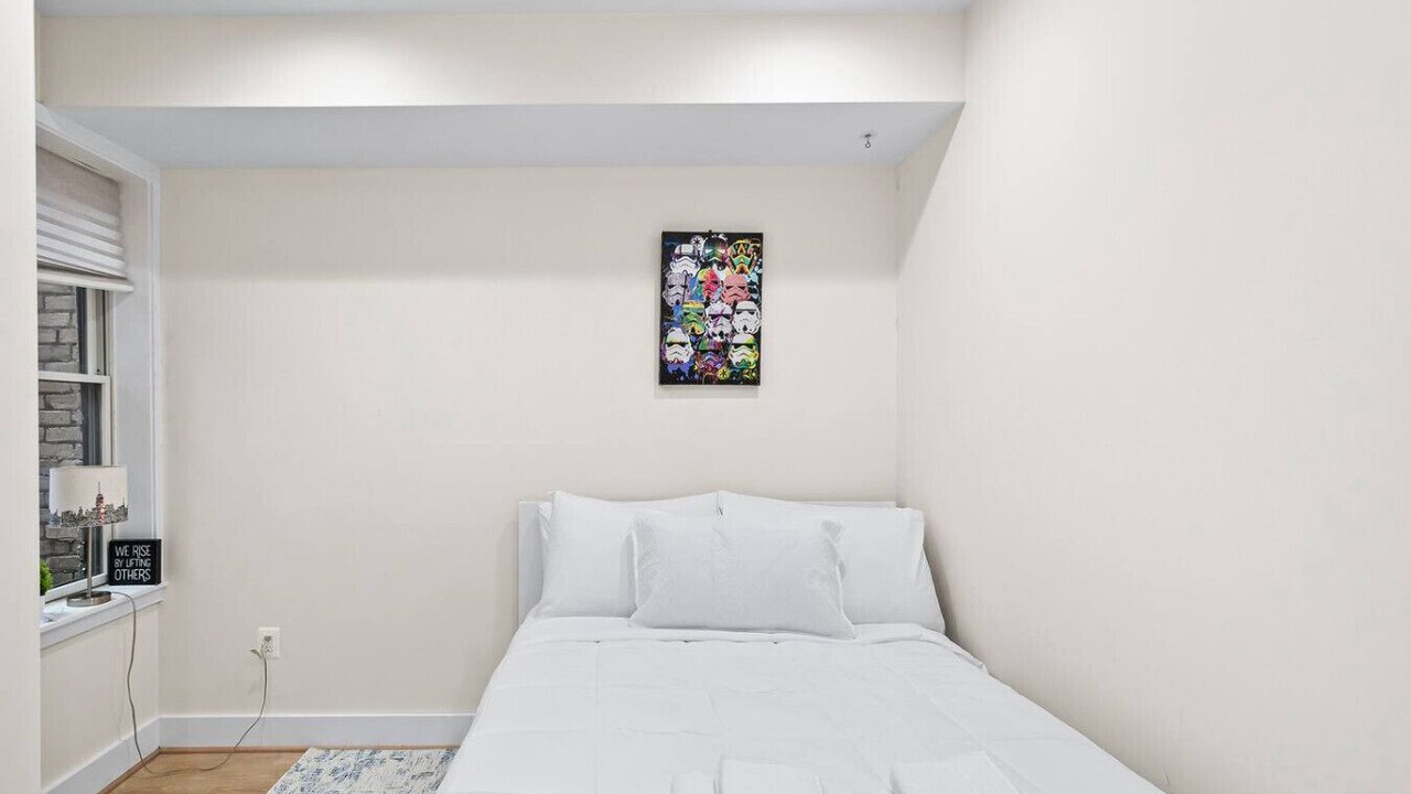 Photo of Bedroom in Dupont Circle