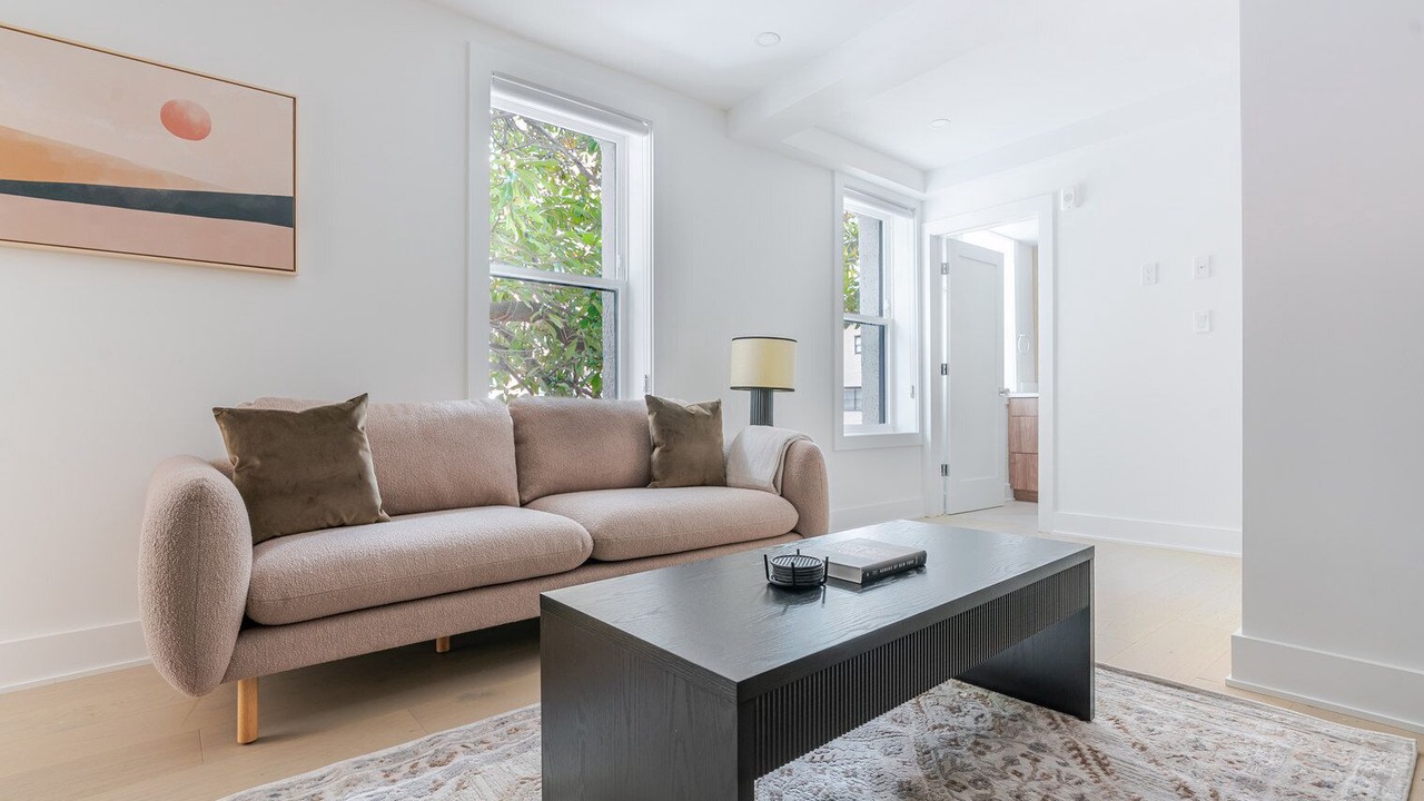 Photo of Livingroom in Kalorama Heights