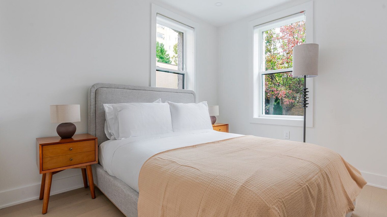 Photo of Bedroom in Kalorama Heights