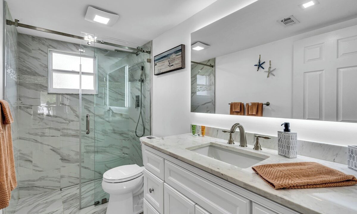 Photo of Bathroom in South Gate Ridge