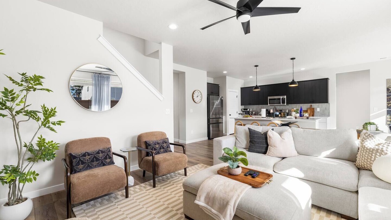Photo of Livingroom in Southwest Ada County Alliance