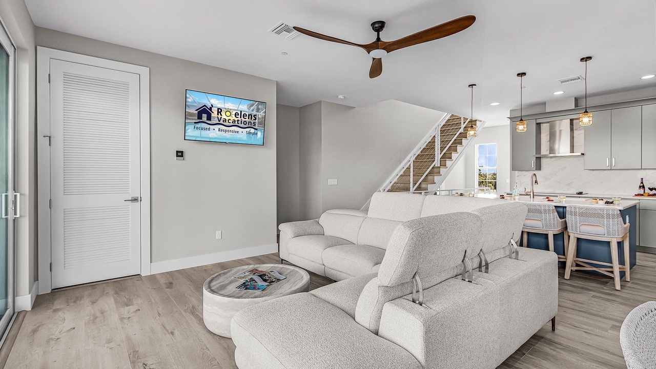 Photo of Livingroom in Cape Harbour