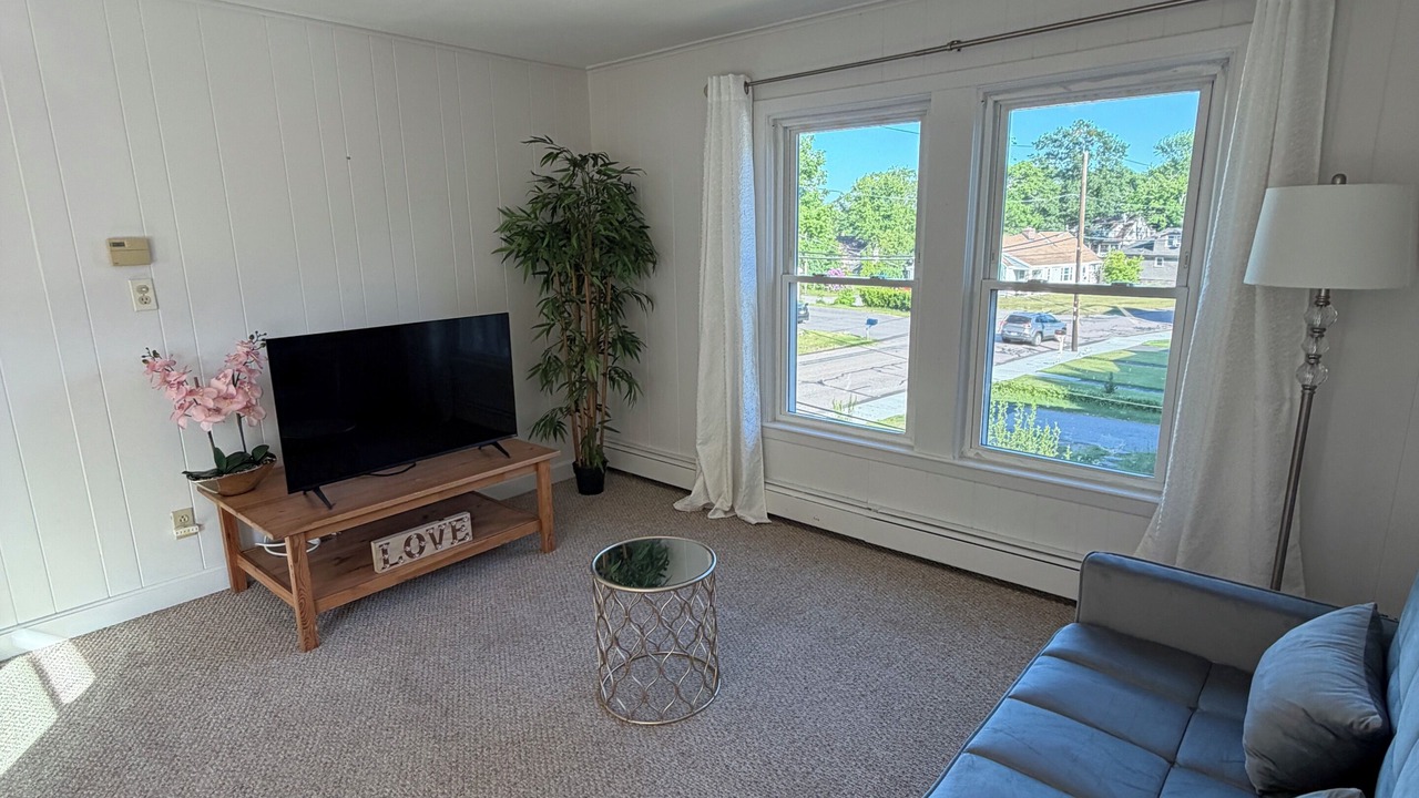 Photo of Livingroom in Attleboro