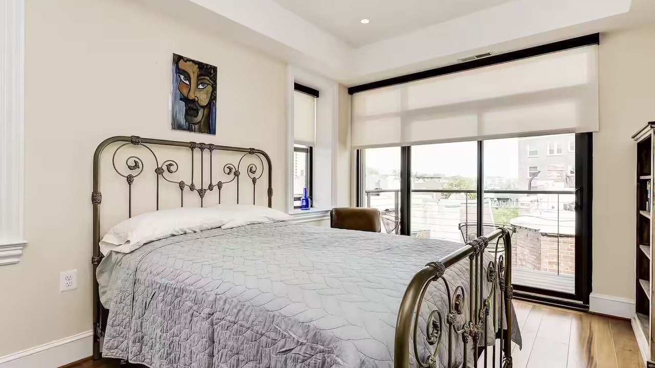 Photo of Bedroom in Dupont Circle