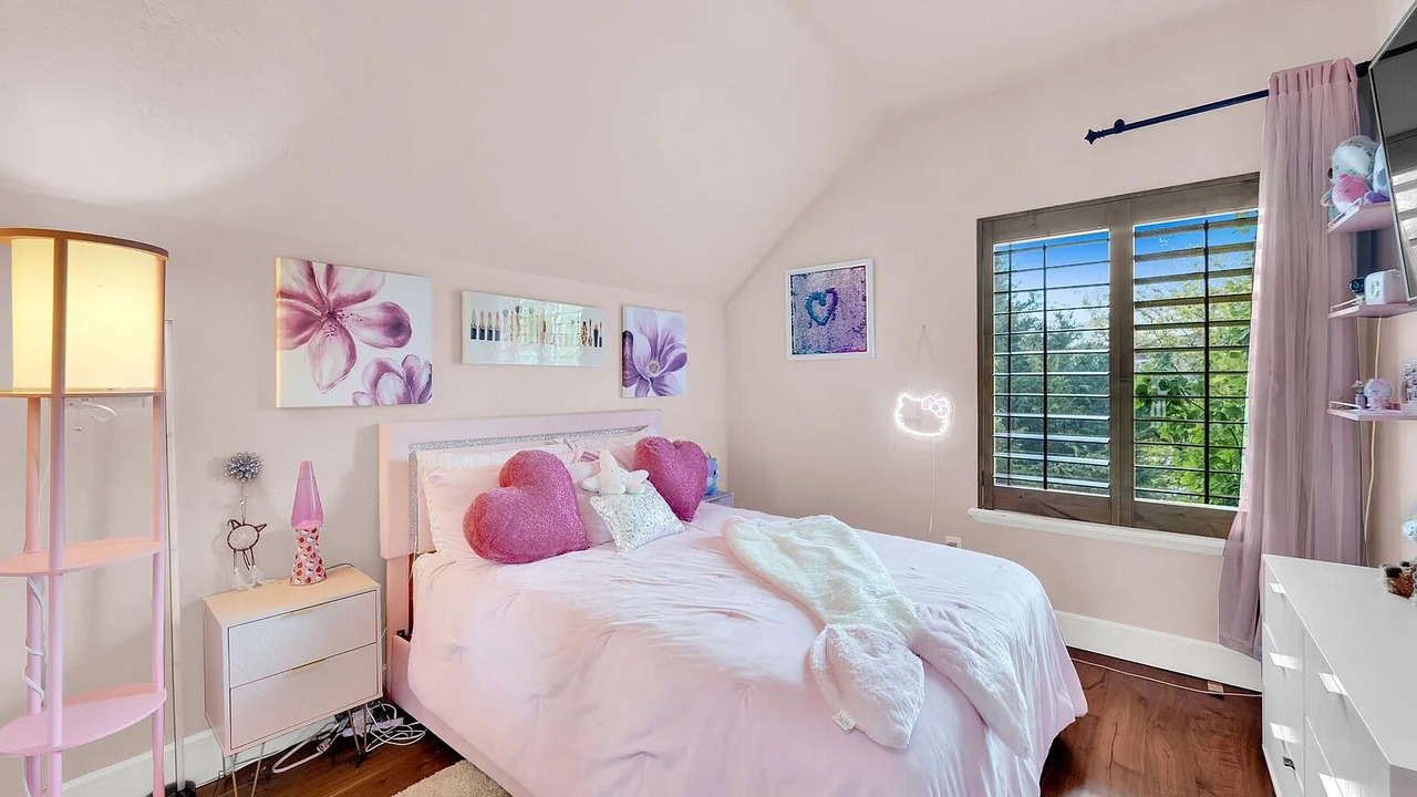 Photo of Bedroom in Saratoga Springs
