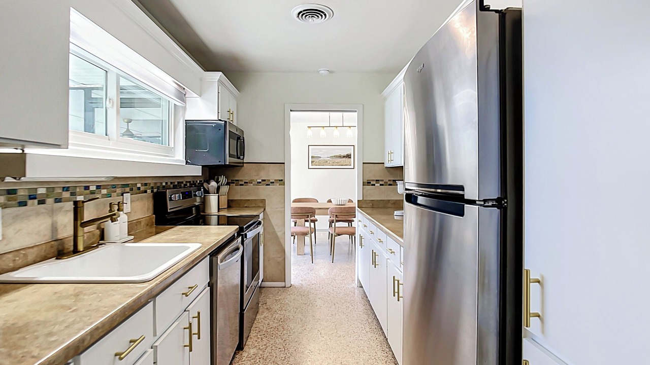 Photo of Kitchen in Golden Beach