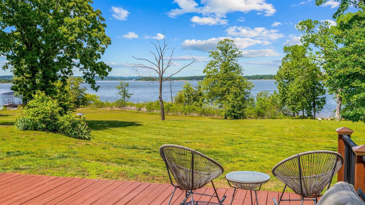 Photo of Patio Balcony in Big Cedars