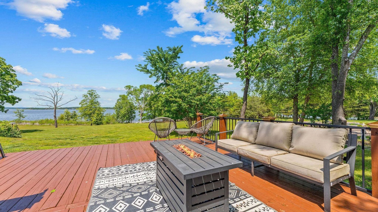 Photo of Patio Balcony in Big Cedars