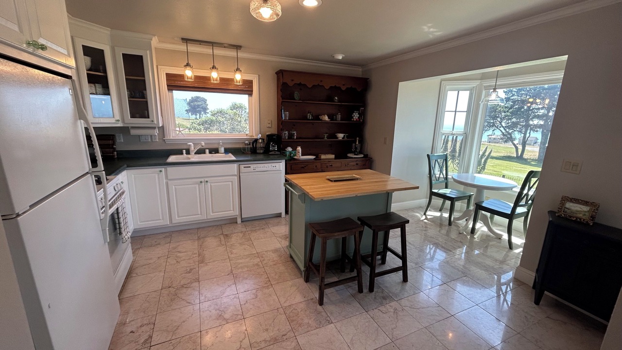 Photo of Kitchen in Shelter Cove