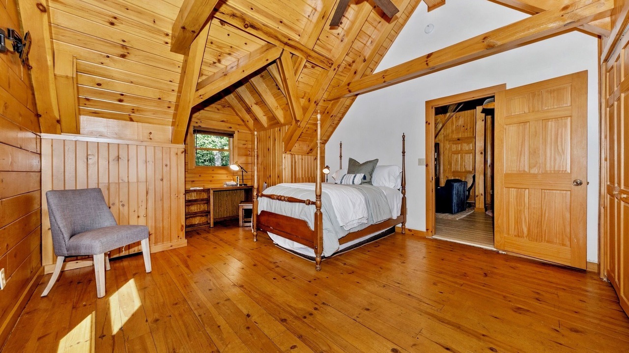Photo of Bedroom in Dickerson