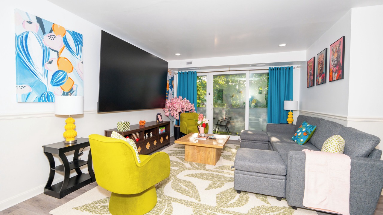 Photo of Livingroom in Alexandria