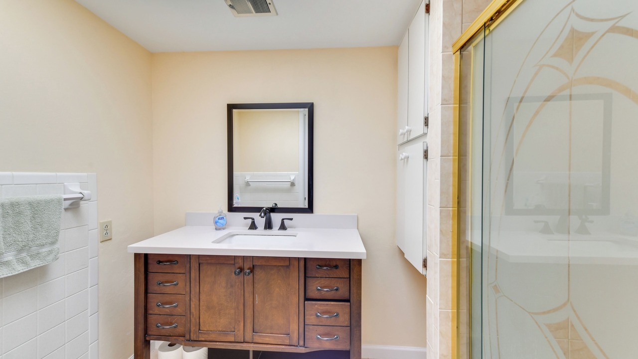 Photo of Bathroom in Venice Gardens