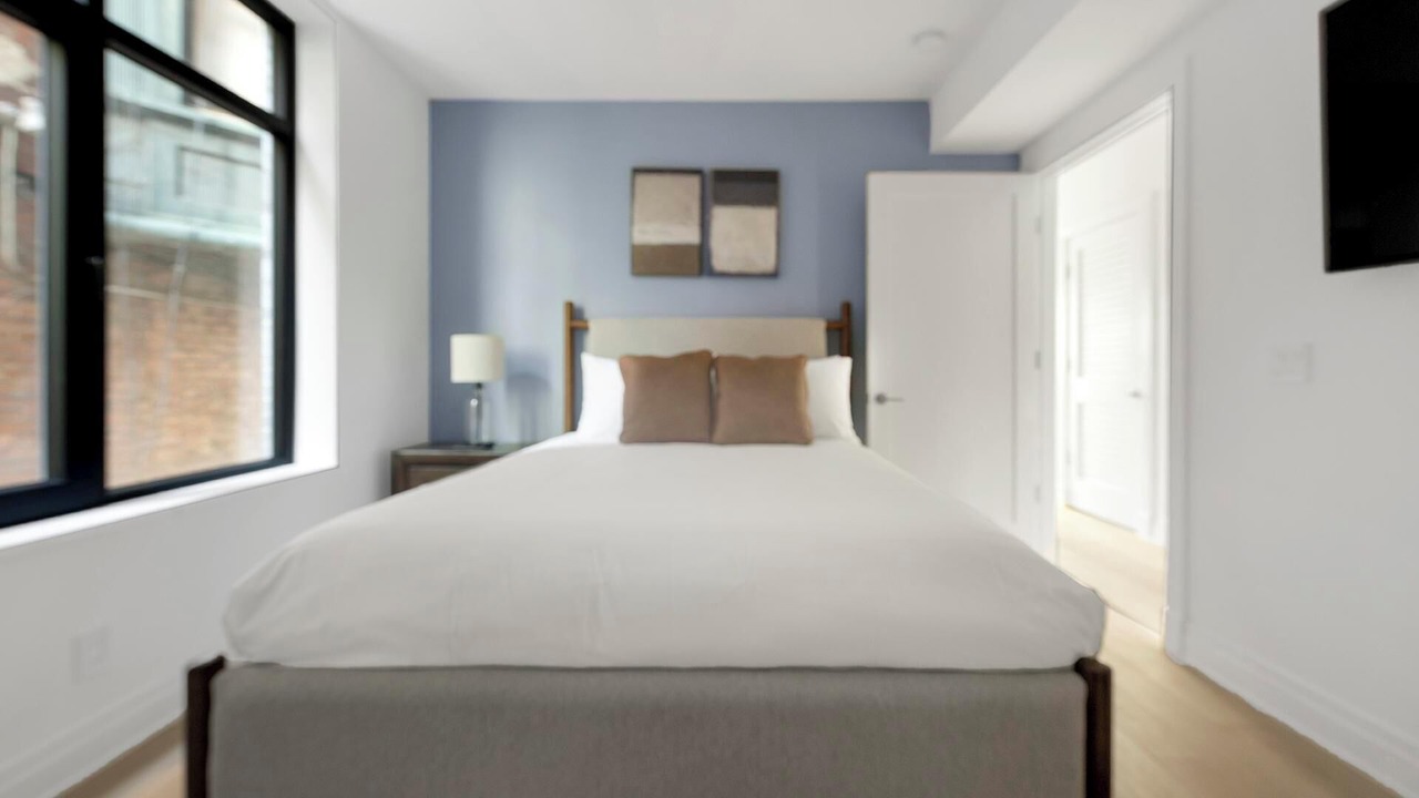 Photo of Bedroom in Mount Vernon Square