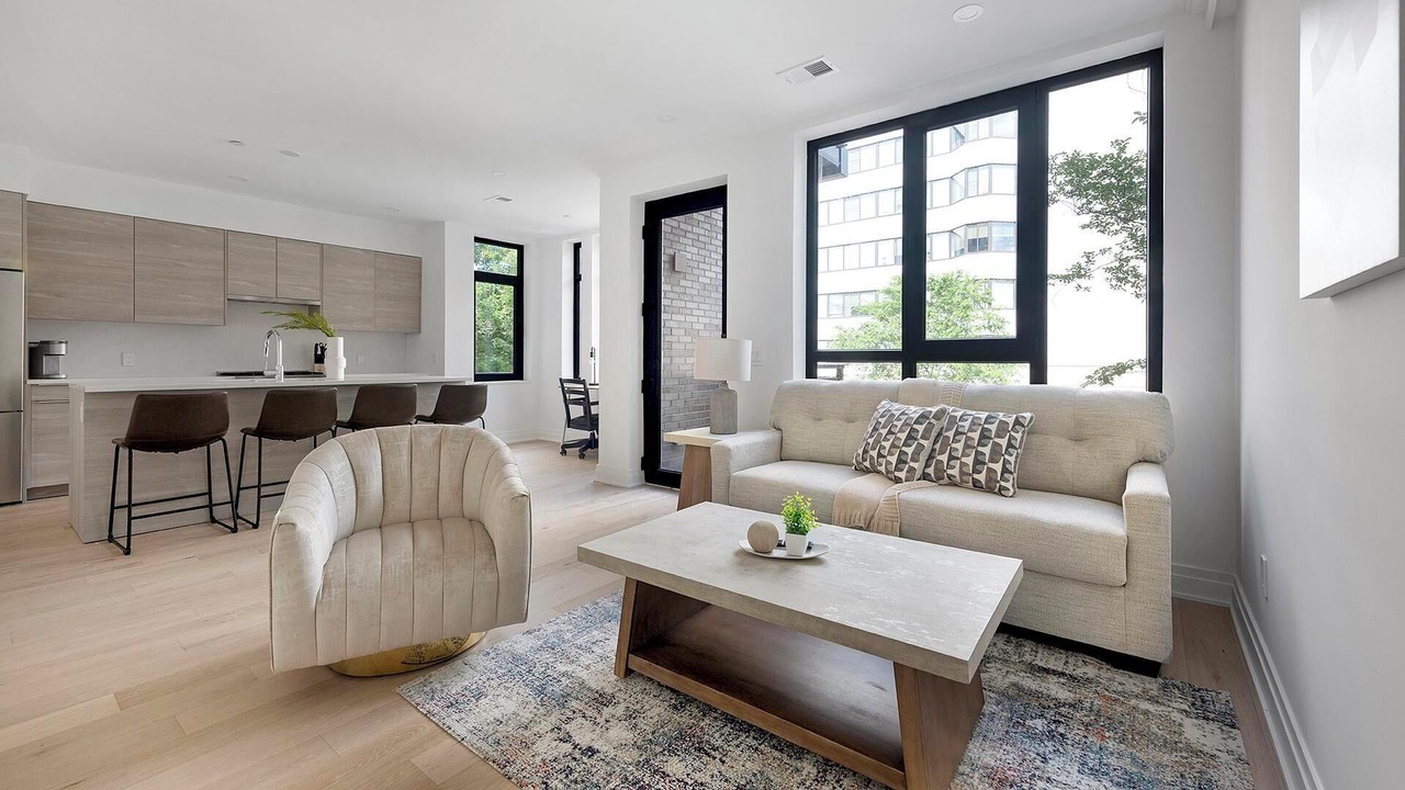 Photo of Livingroom in Mount Vernon Square