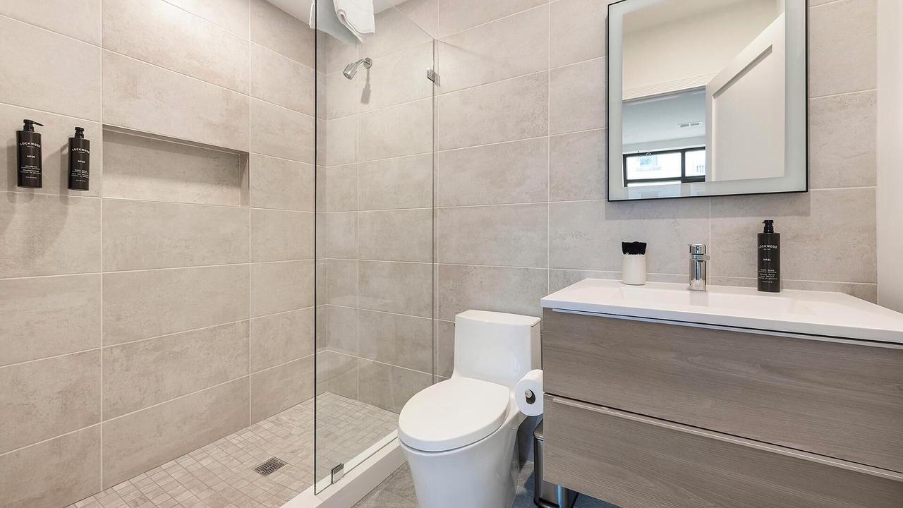 Photo of Bathroom in Mount Vernon Square