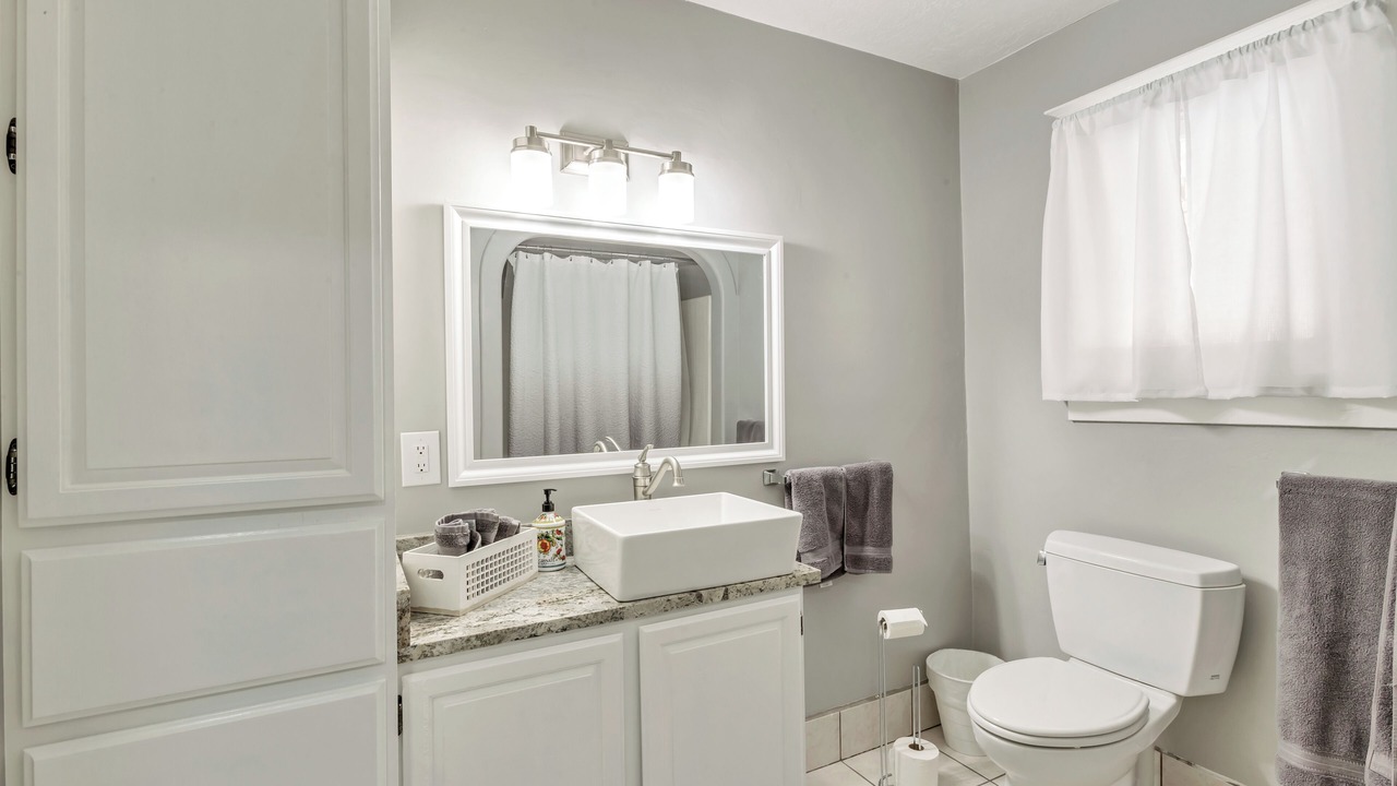 Photo of Bathroom in Central Business District