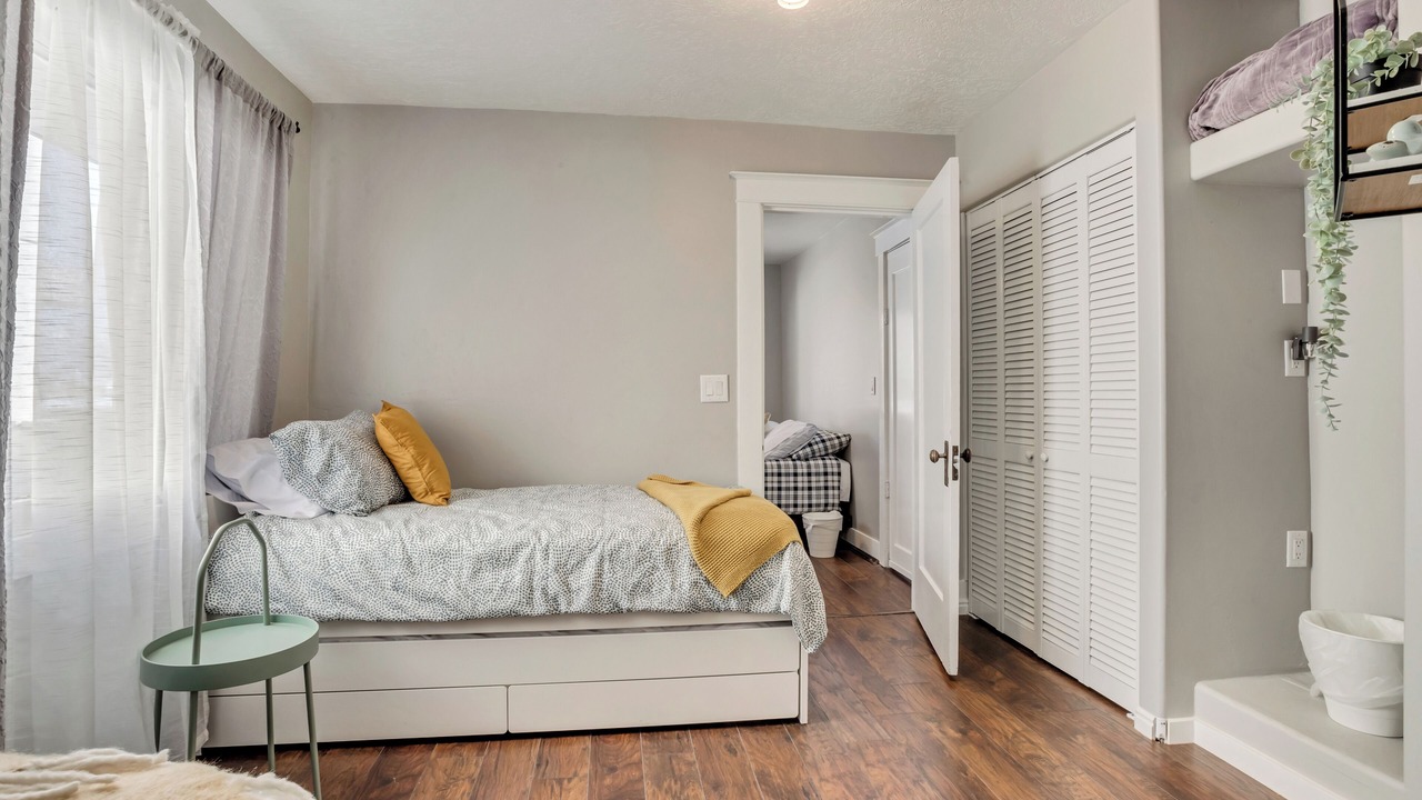 Photo of Bedroom in Central Business District