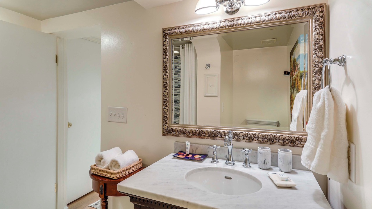 Photo of Bathroom in Green Lake