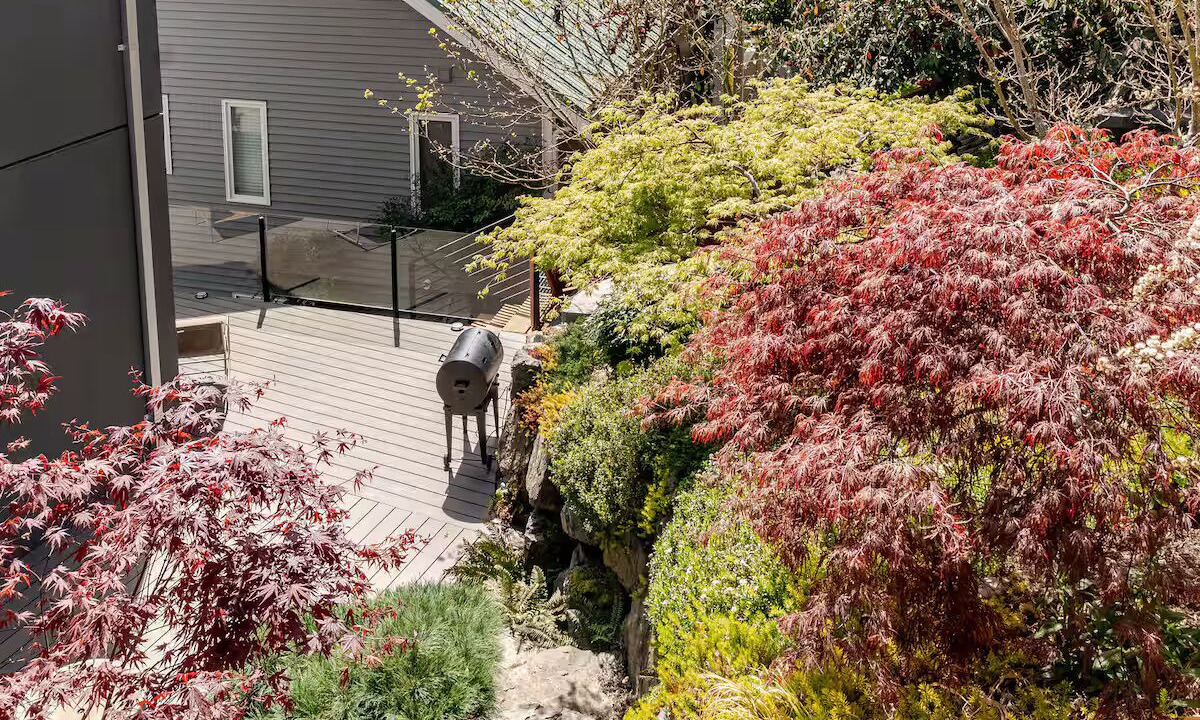 Photo of Outdoor in Inglewood-Finn Hill