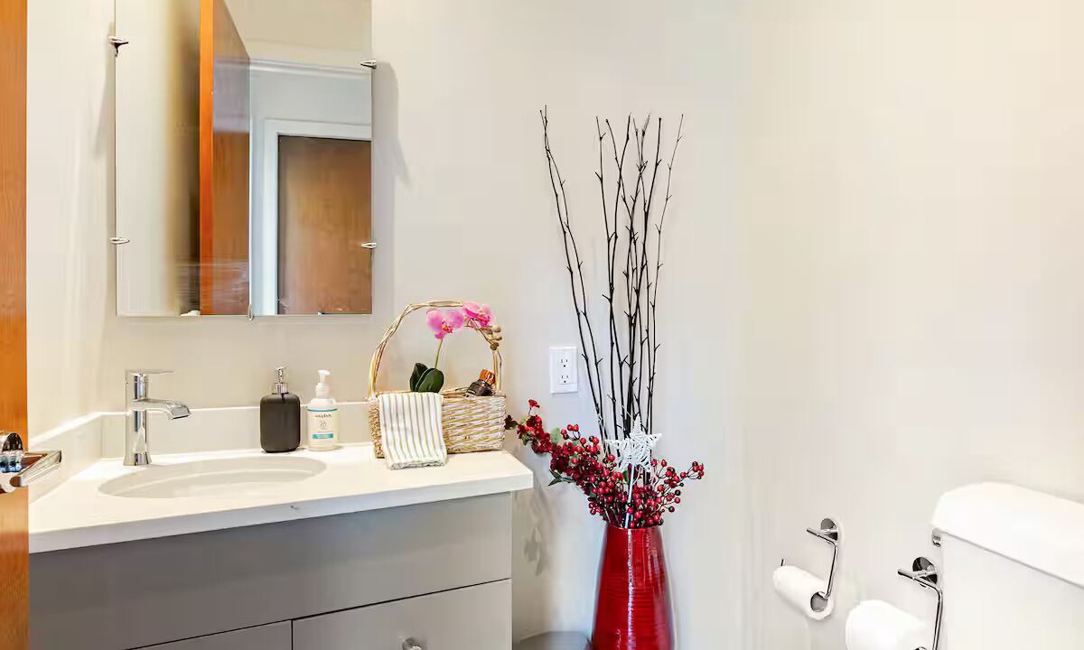 Photo of Bathroom in Inglewood-Finn Hill