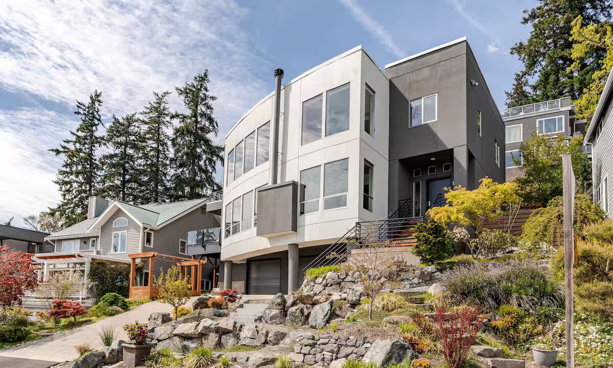Photo of Outdoor in Inglewood-Finn Hill