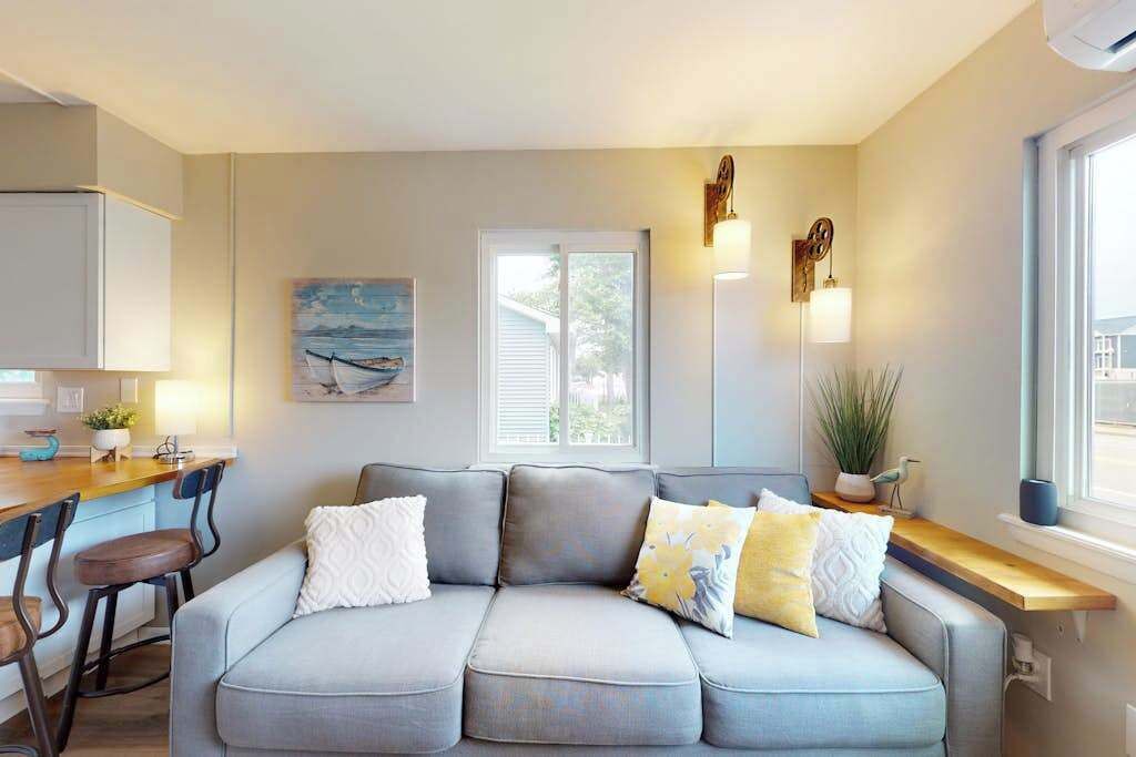 Photo of Livingroom in Caine Woods
