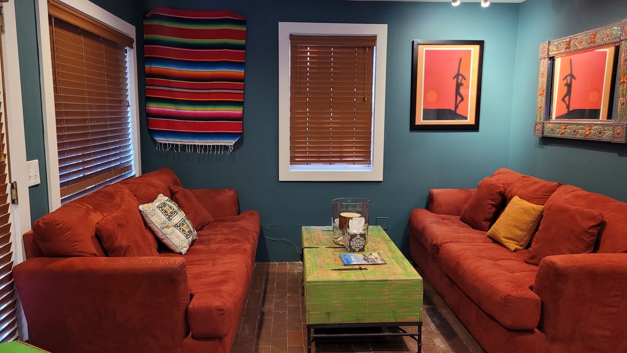 Photo of Livingroom in South Capitol