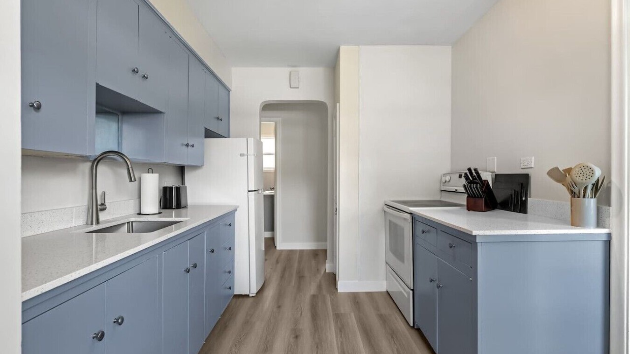 Photo of Kitchen in Banff Trail