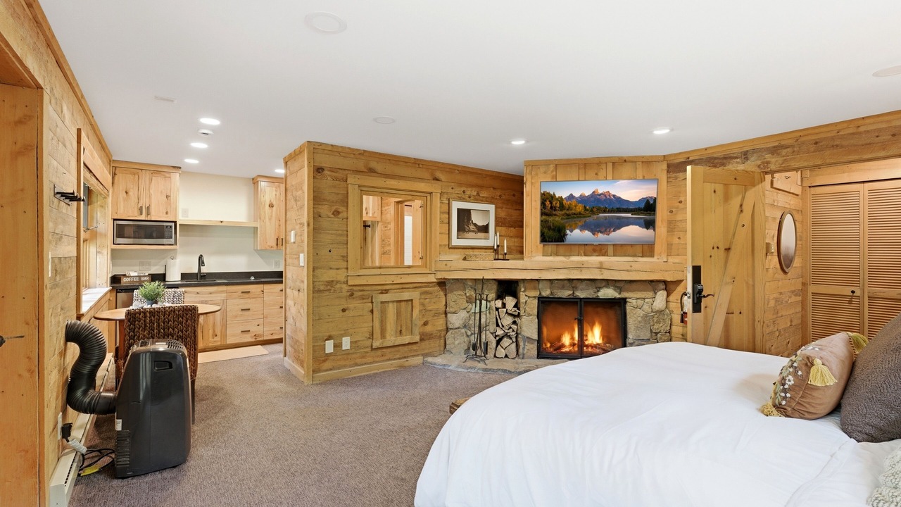 Photo of Bedroom in Sundance