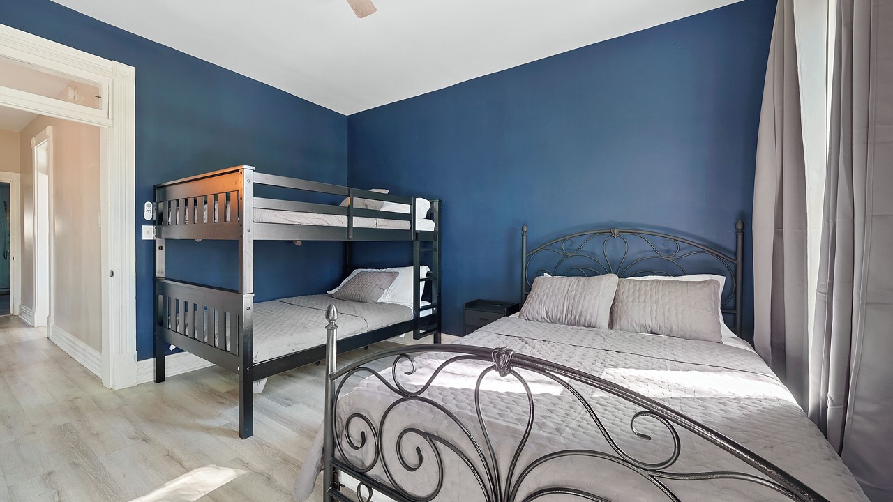 Photo of Bedroom in Weinland Park